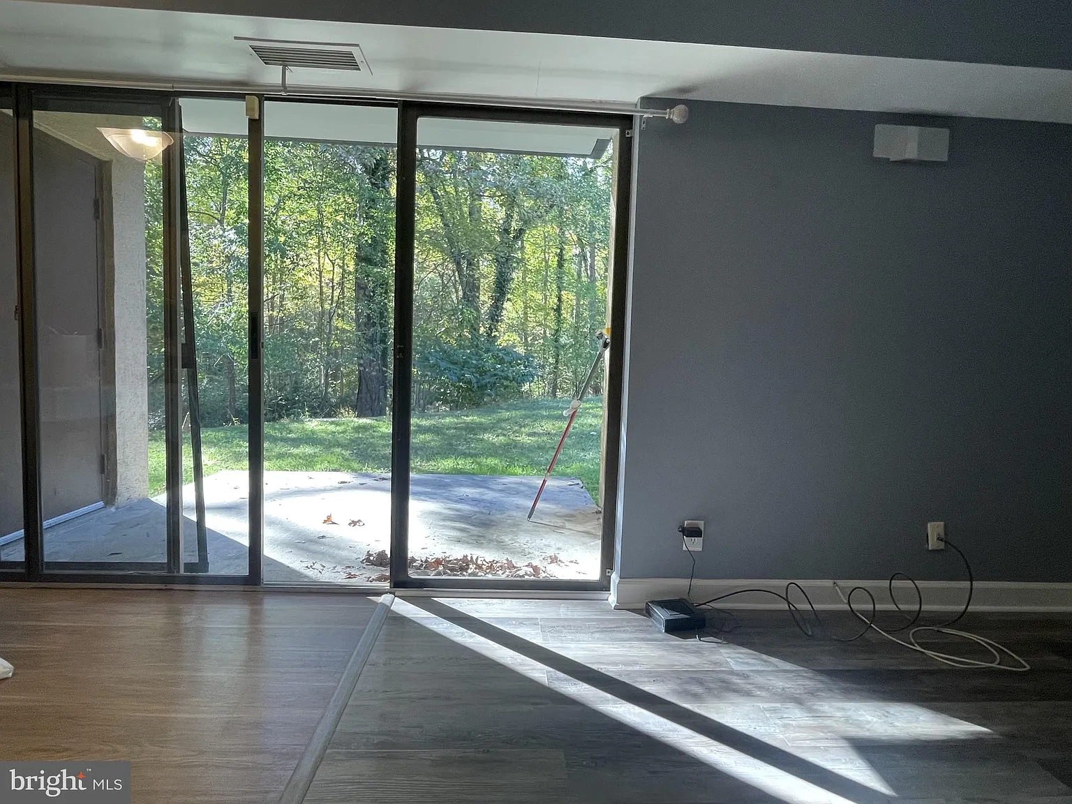 2 bed, 2.0 bath, 894 sqft, $2,100 — Photo 3