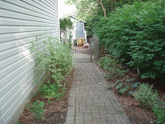 side path to backyard