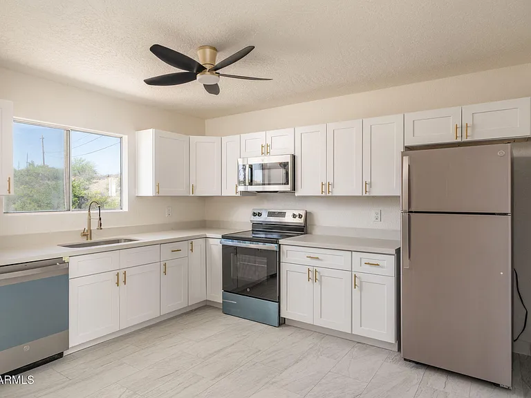 4224 E Canyon Trl #C2 — Photo 5
