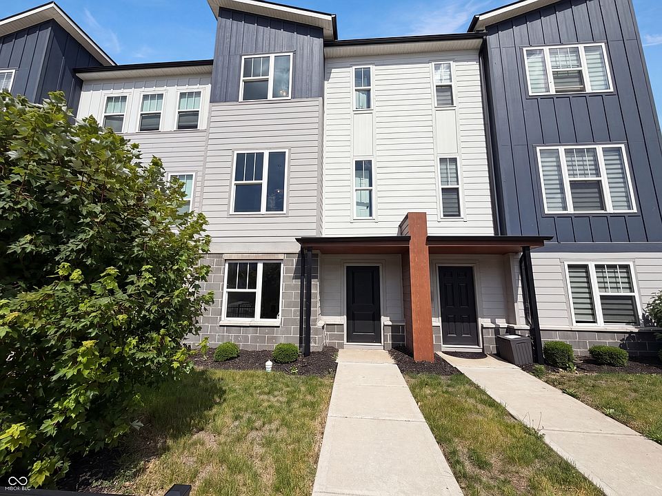 1st image of 303 Steeples Blvd