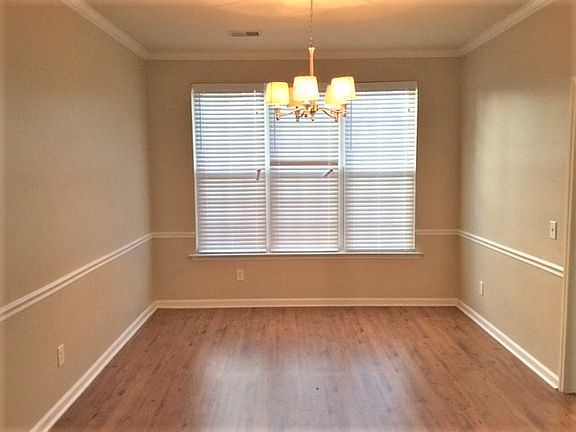 3rd image of 3913 Tutbury Dr