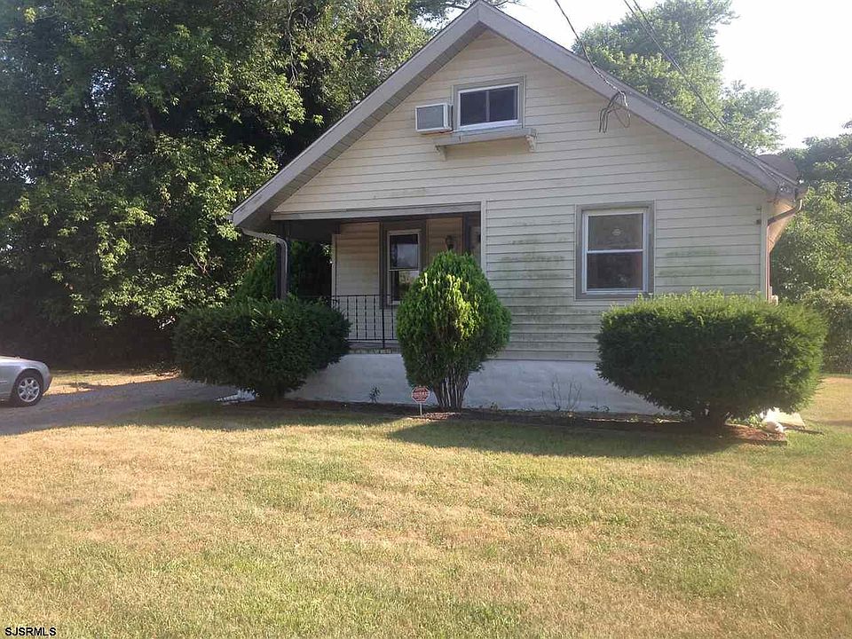 2nd image of 621 Noahs Rd
