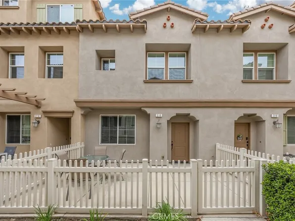 316 N Calvados Ave, Azusa, CA 91702