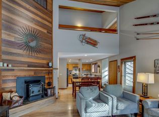 18013 Camas Ln, Sunriver, OR 97707