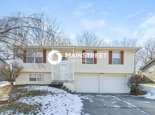 1463 NW Foxboro Rd, Blue Springs, MO 64015