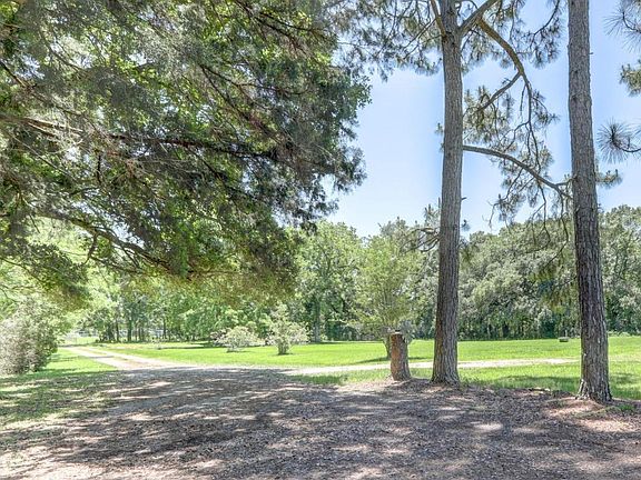 4th image of 425 Pope Dr