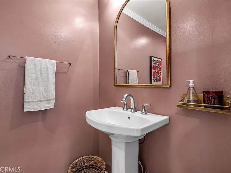 17152 Escalon Dr — Photo 14
