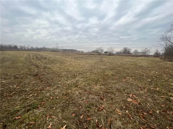 0 Hoffmaster Rd, New Castle, PA 16102