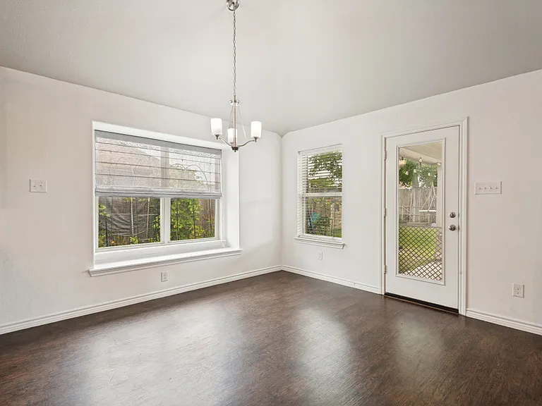 309 Acadia Ln — Photo 12