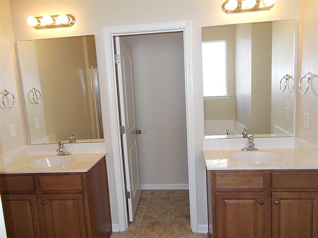2nd image of 2109 Glenhaven Dr #0