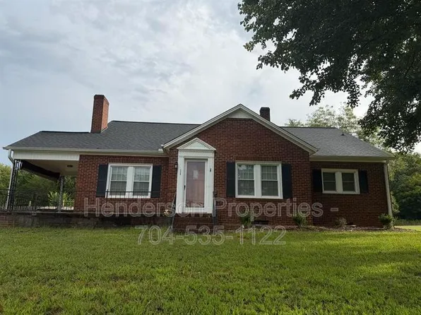 220 Logan New Amity Rd, Statesville, NC 28625