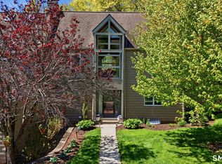 22 Timberwood Rd #22, West Hartford, CT 06117