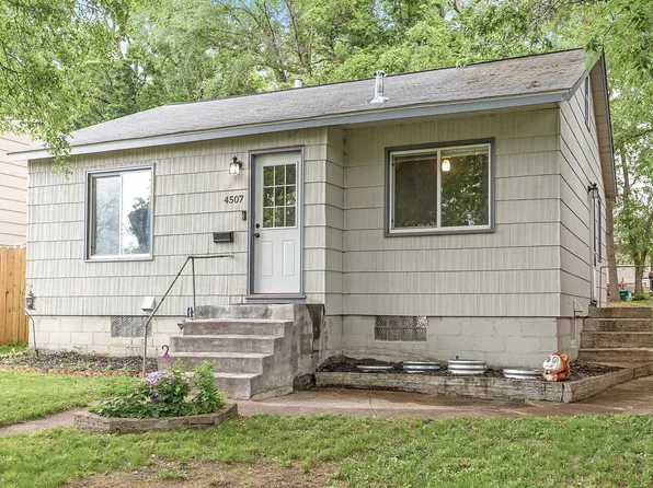 4507 Washington St NE, Columbia Heights, MN 55421