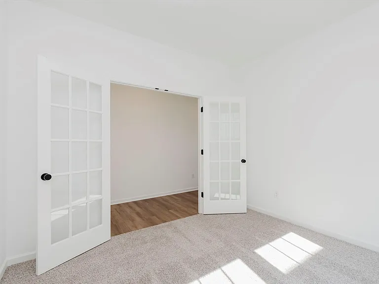 16043 Meadow Frost Ct — Photo 6