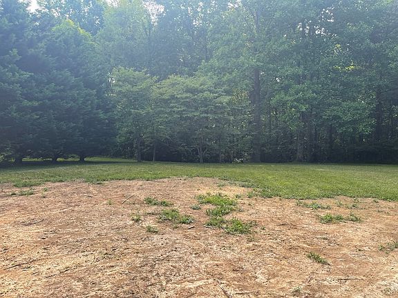 2nd image of 800 Mills Creek Ln