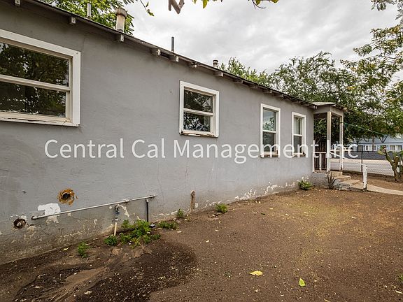 3rd image of 2124 Pacific St