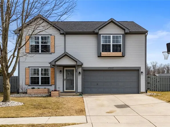 17217 Puntledge Dr, Westfield, IN 46062