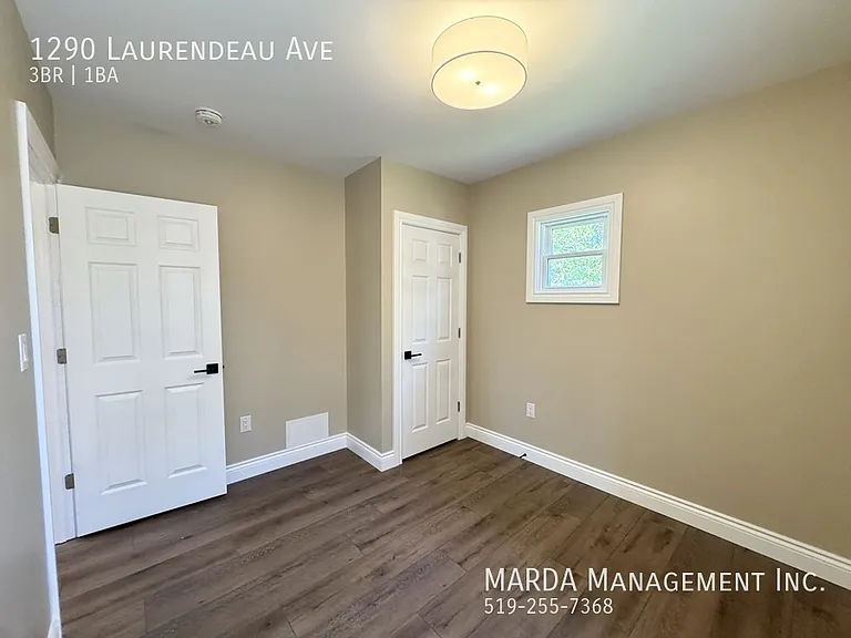 1290 Laurendeau Ave — Photo 19