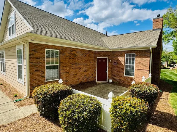 8035 Sultana Cres, Charlotte, NC 28227