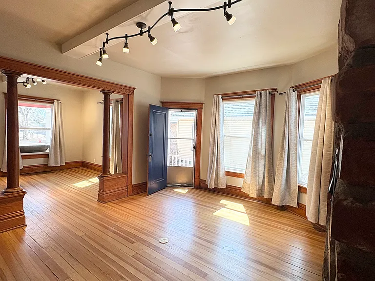 928 N Corona St — Photo 31