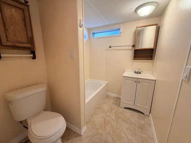 2521 Brownell Ct — Photo 7