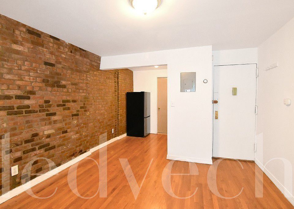 2nd image of 158 Orchard St APT 4D