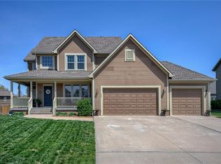 408 SW Albatross Ct, Lees Summit, MO 64082