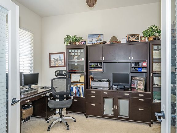 4th image of 2618 S Calderon Dr