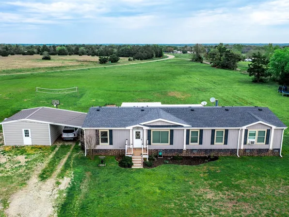 2060 Country Ln, Lone Oak, TX 75453