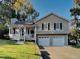 5062 Snap Dragon Dr, Flowery Branch, GA 30542