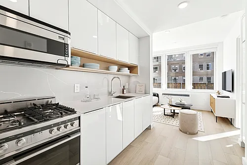 20 Broad St #1707 Photo 1