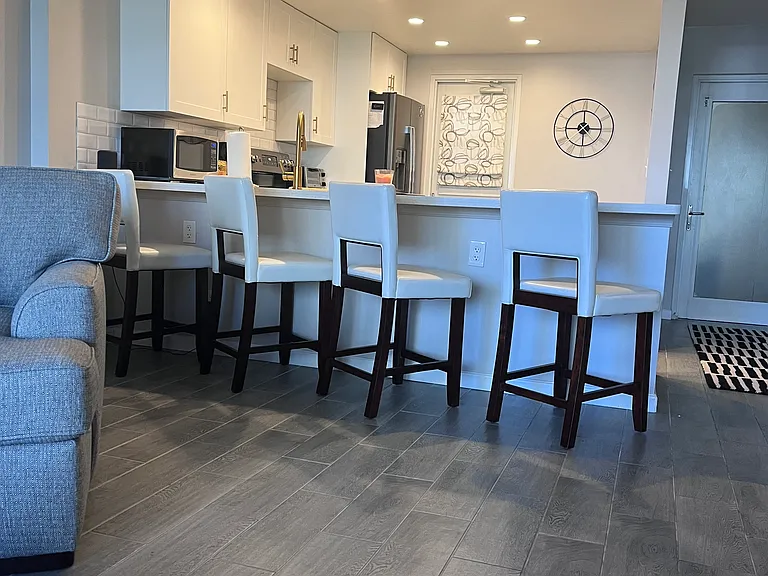 2200 NE 33rd Ave #3 — Photo 6