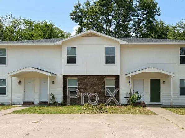 514 N Betty Jo Dr, Fayetteville, AR 72701