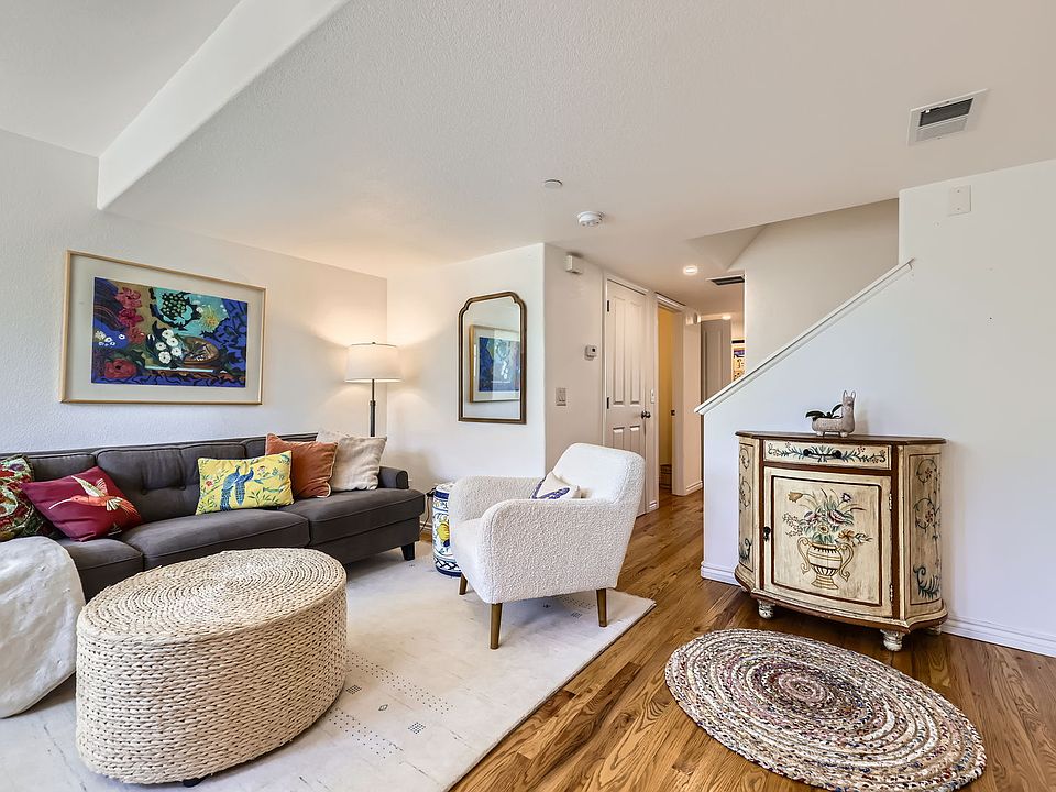 Living area.