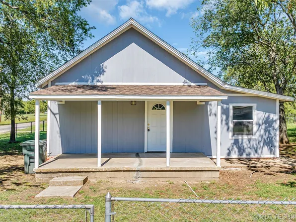 201 E Broadway St, Marietta, OK 73448