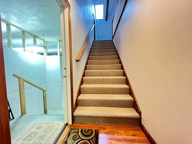 5 Kinney Ave — Photo 11