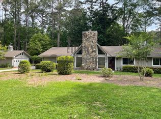 100 Sandown Dr, Peachtree City, GA 30269