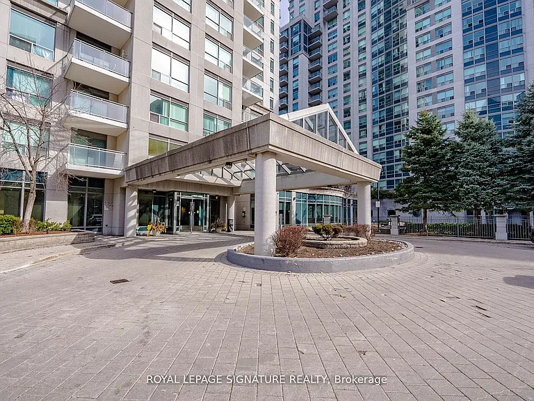 21 Hillcrest Ave #209 — Photo 35