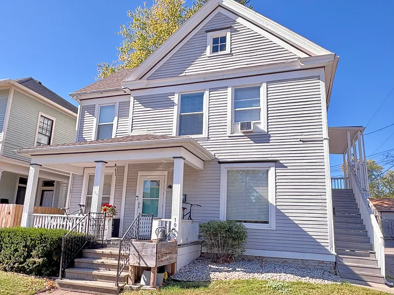 1018 Rockhill St #3 — Photo 1
