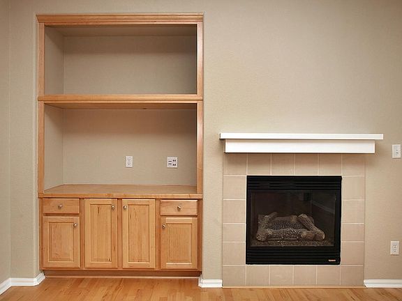 Living Room Built Ins