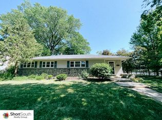 2361 El Dorado Dr SE, East Grand Rapids, MI 49506