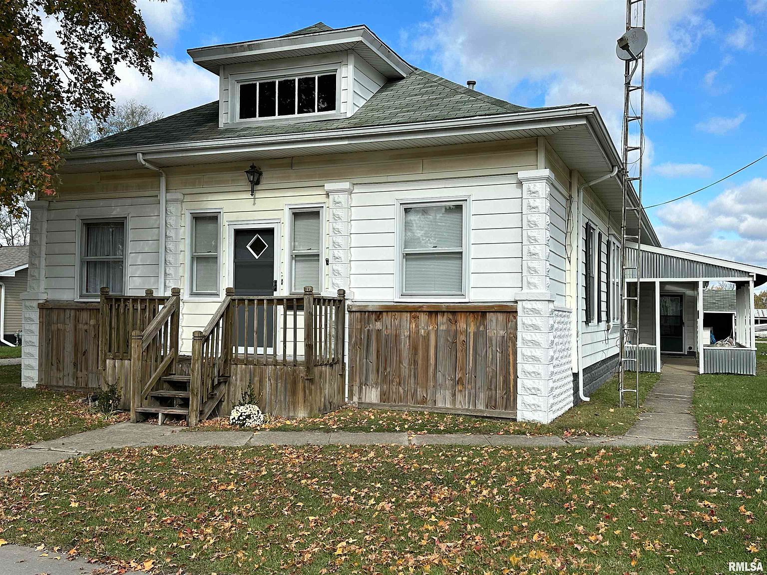 200 E Main St, Woodson, IL 62695 Zillow