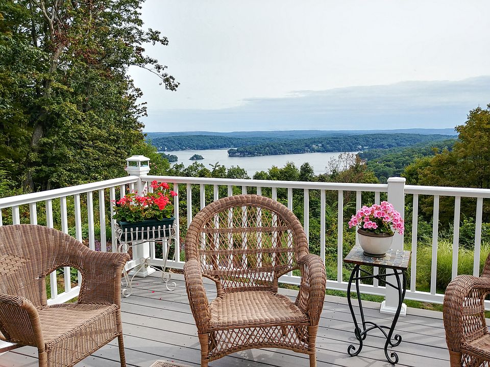13 Windward Drive