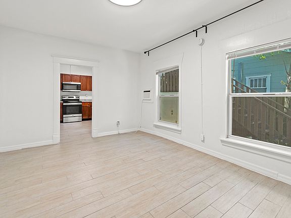 4th image of 714 Grove St N APT 2
