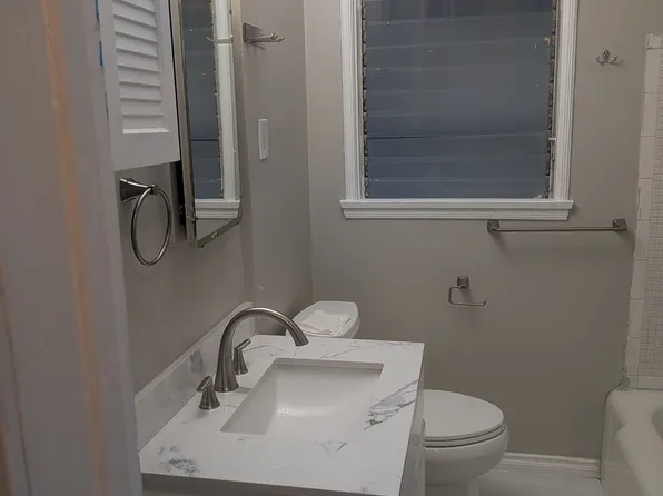 9939 Covello St, Burbank, CA 91504