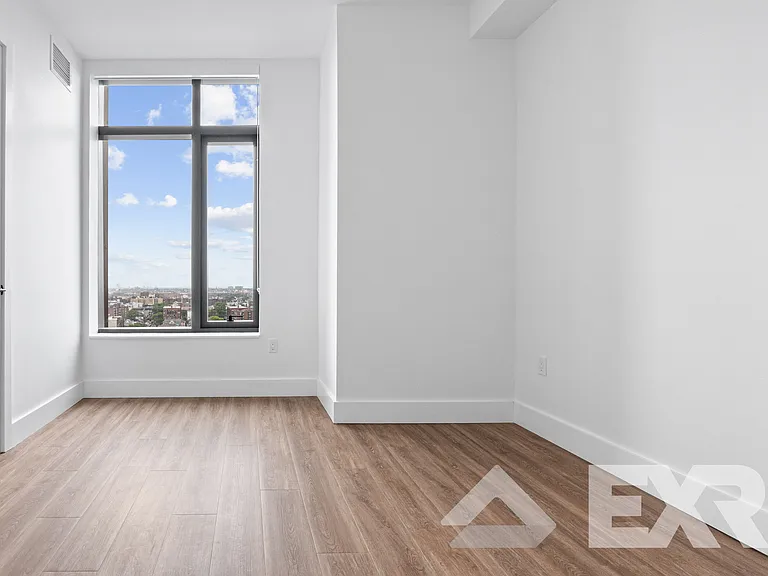 2230 Cropsey Ave #1904 — Photo 4