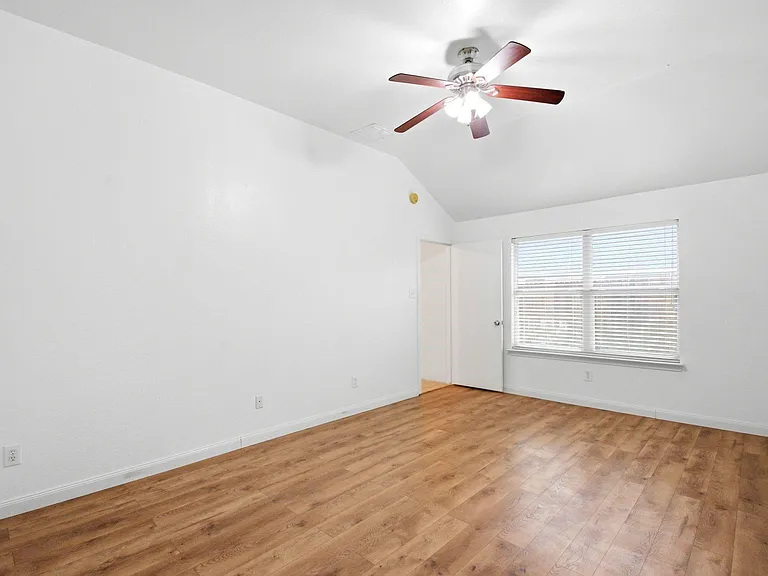 111 Thunder Basin Dr — Photo 24