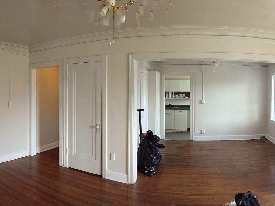 Large Living Room / Dining Room / Sun Room