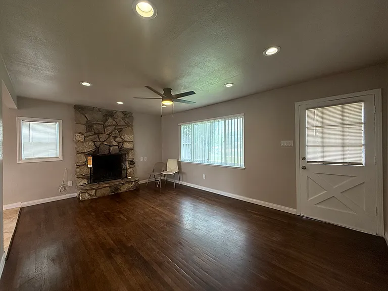 13439 Marlette Dr — Photo 3