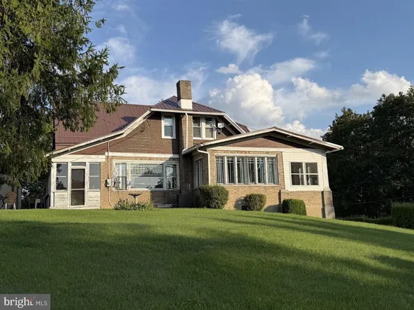 102 Front Ln, Millheim, PA 16854
